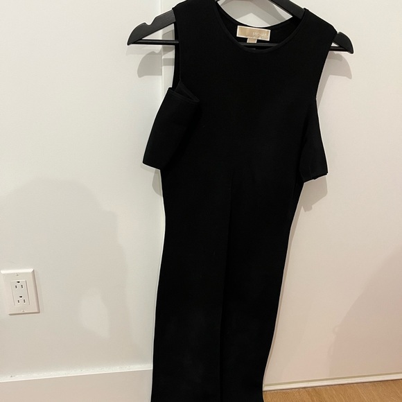 MICHAEL Michael Kors Dresses & Skirts - MK classic black dress